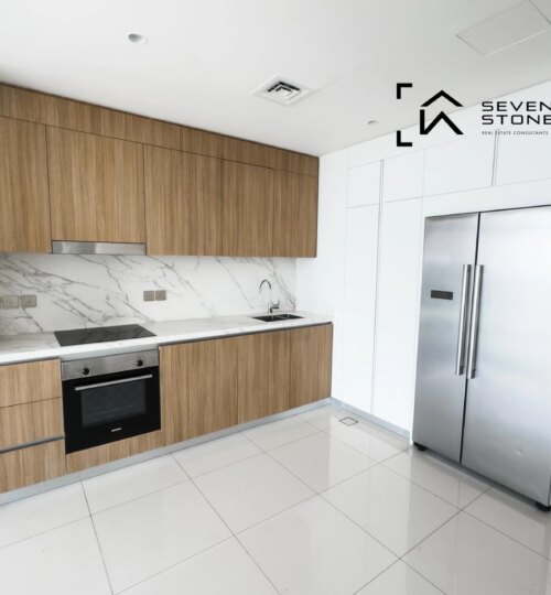 Sea View | Spacious Layout | Beach Access, 240000