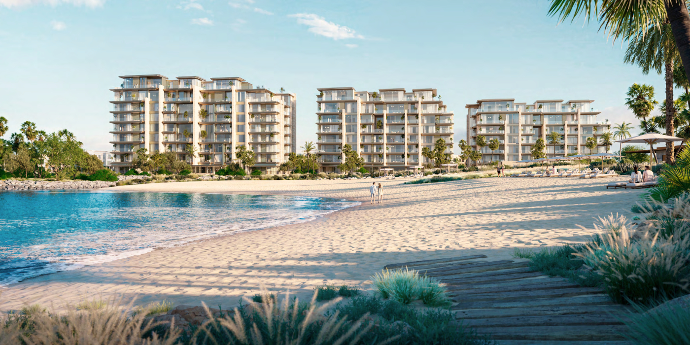 Solaya at La Mer