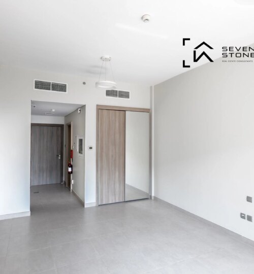 Harbour and Skyline View | Unfurnished | Vacant, 74999