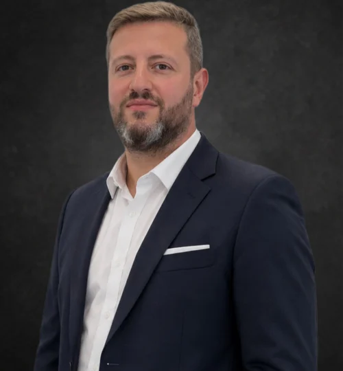 Ibrahim Saloum, Property Consultant at Seven Stones Real Estate